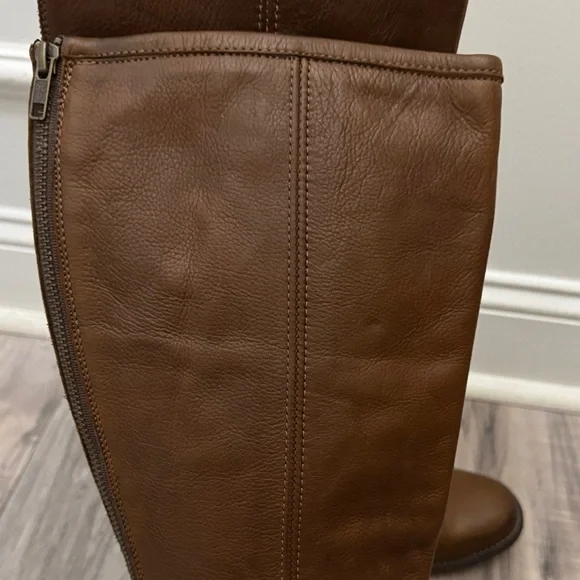 Frye Philip Harness 9R - Picture 3 of 16